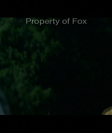 2006-AquamarineFeaturette-KickinitOnSet-037.jpg