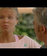2006-AquamarineFeaturette-KickinitOnSet-049.jpg