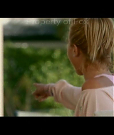 2006-AquamarineFeaturette-KickinitOnSet-079.jpg