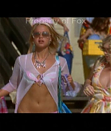 2006-AquamarineFeaturette-KickinitOnSet-098.jpg