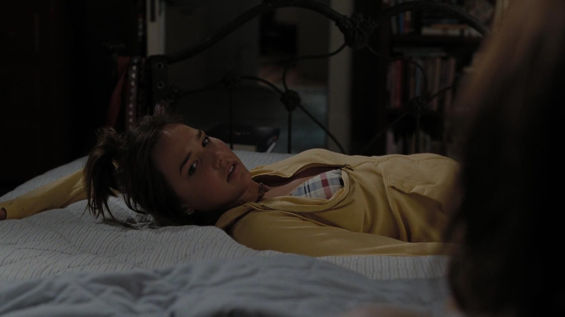 2009-TheUninvited-0219.jpg