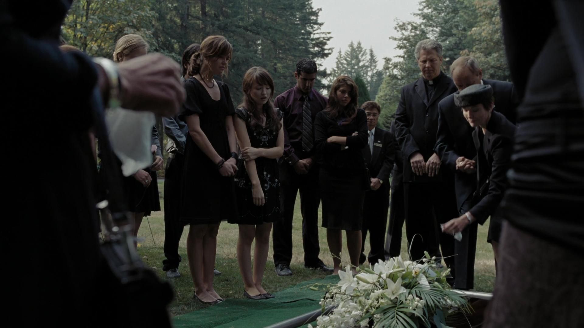 2009-TheUninvited-1201.jpg
