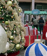2017-FourChristmasandWedding-0258.jpg