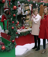 2017-FourChristmasandWedding-0272.jpg