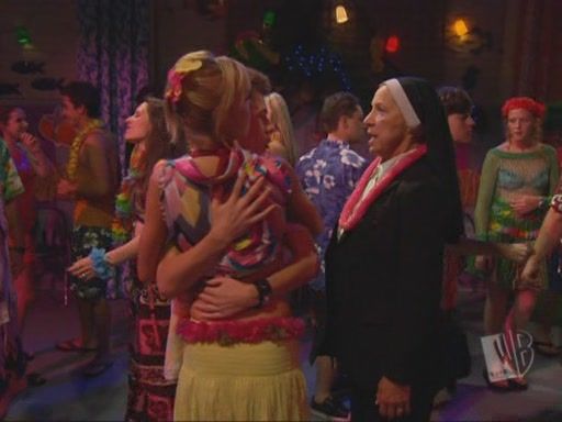 G4L-S05E08_213.jpg