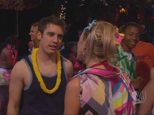 G4L-S05E08_266.jpg