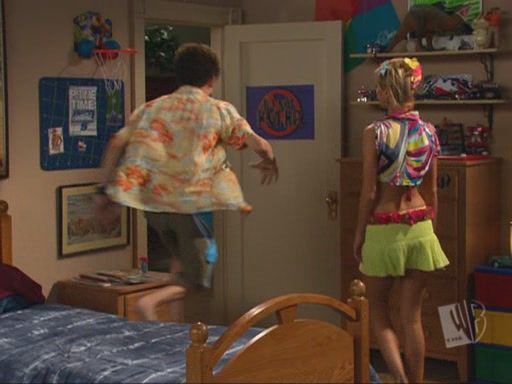 G4L-S05E08_373.jpg
