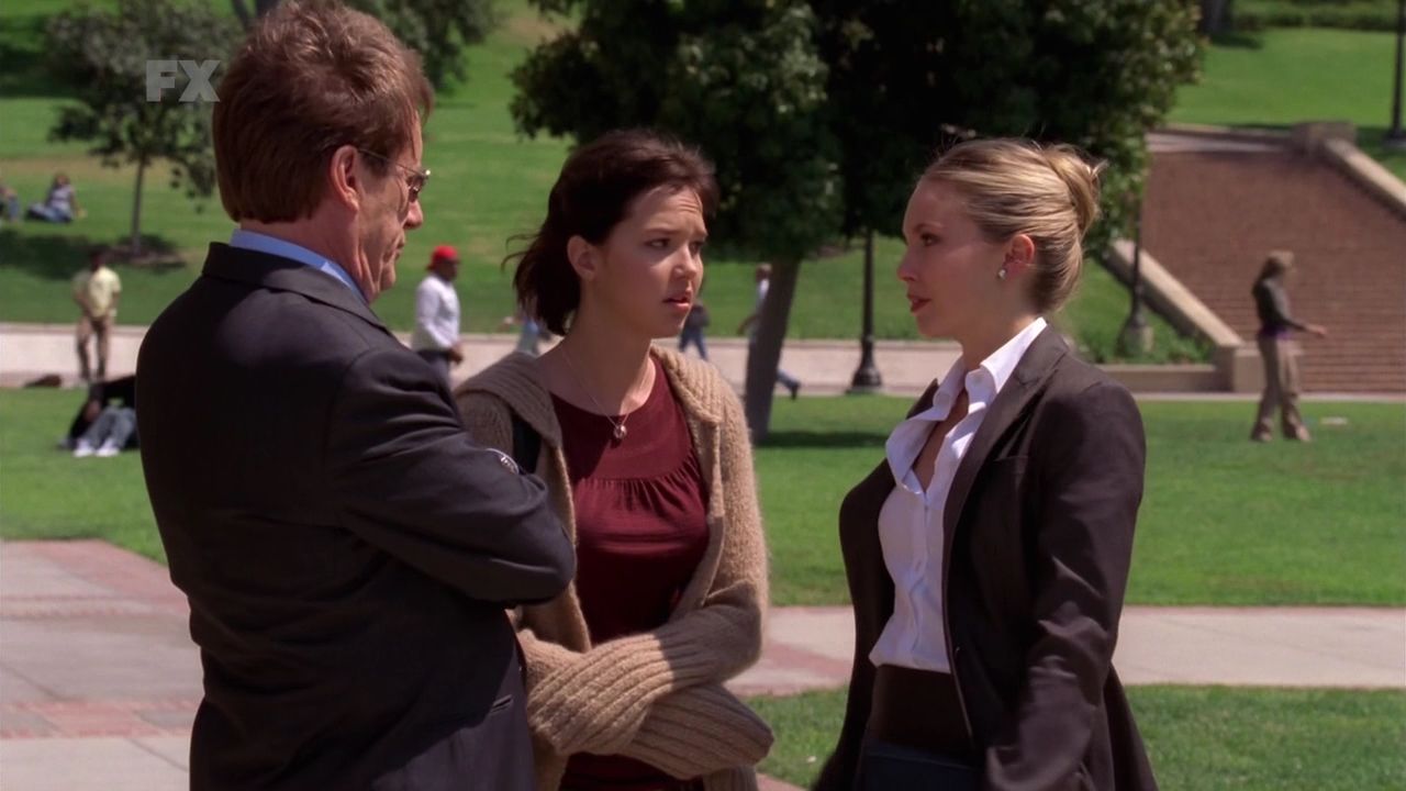 SharkS01E05-238.jpg