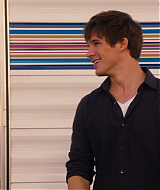 90210-S04E17-113.jpg