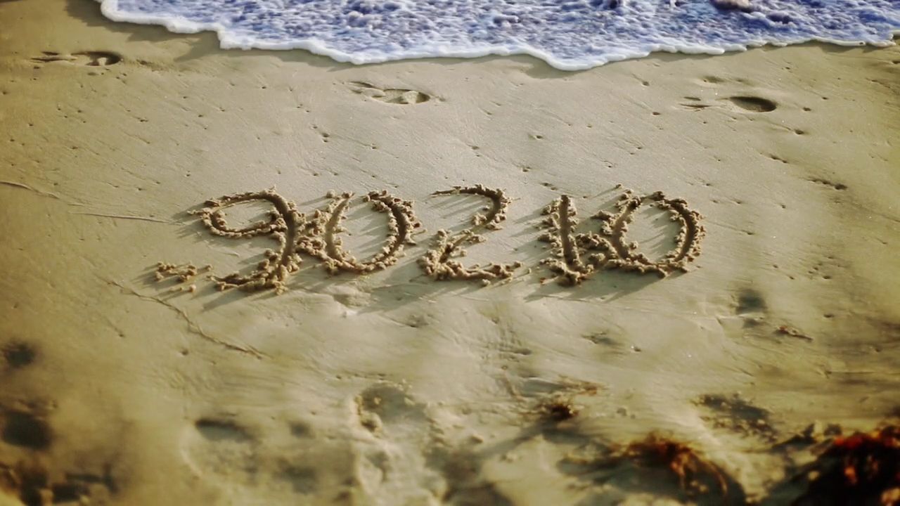 90210-S04E19-040.jpg