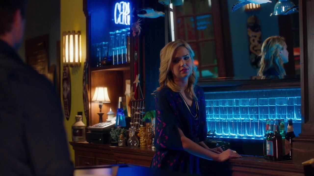 90210-S04E19-082.jpg