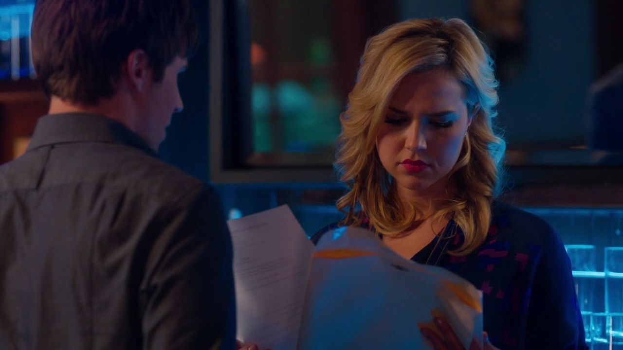 90210-S04E19-090.jpg