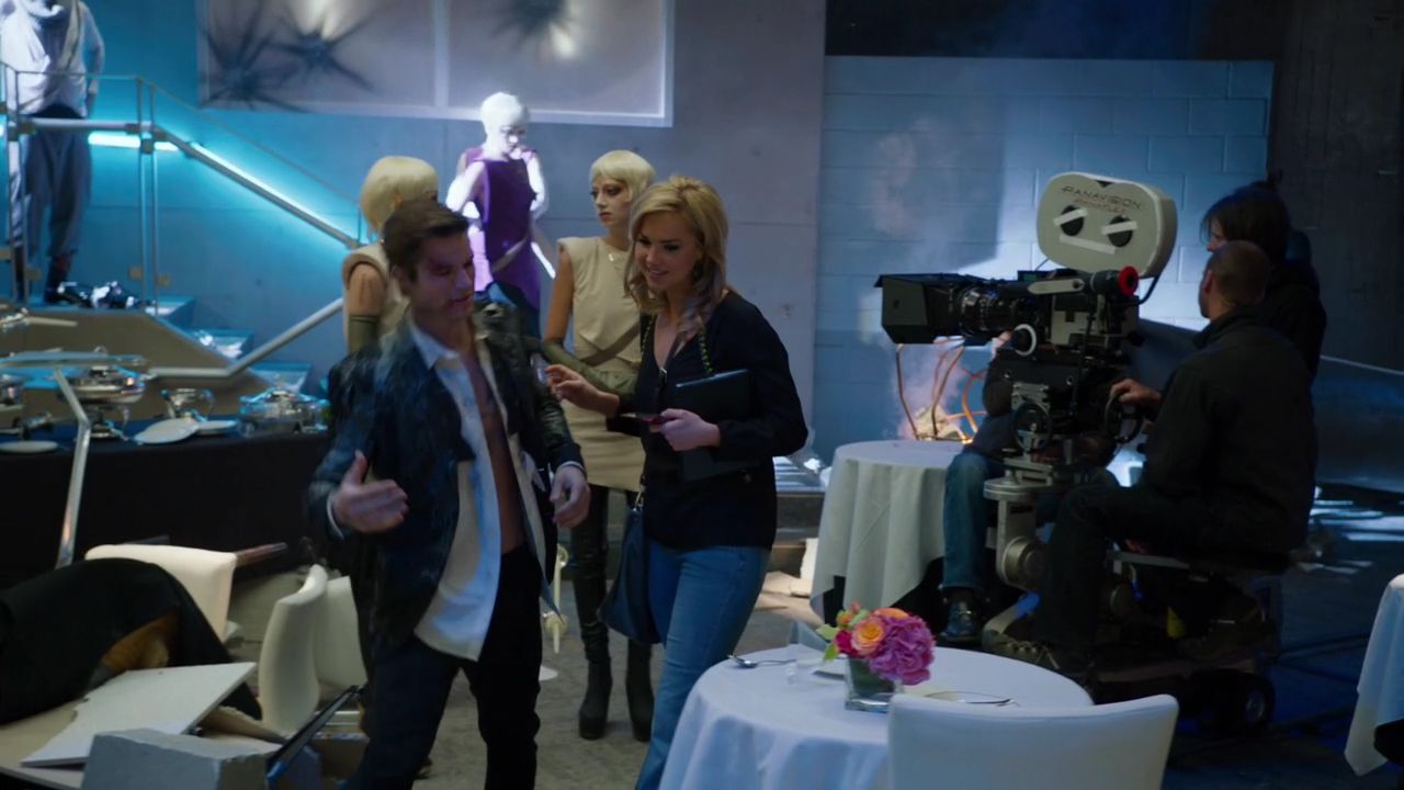 90210-S04E20-011.jpg
