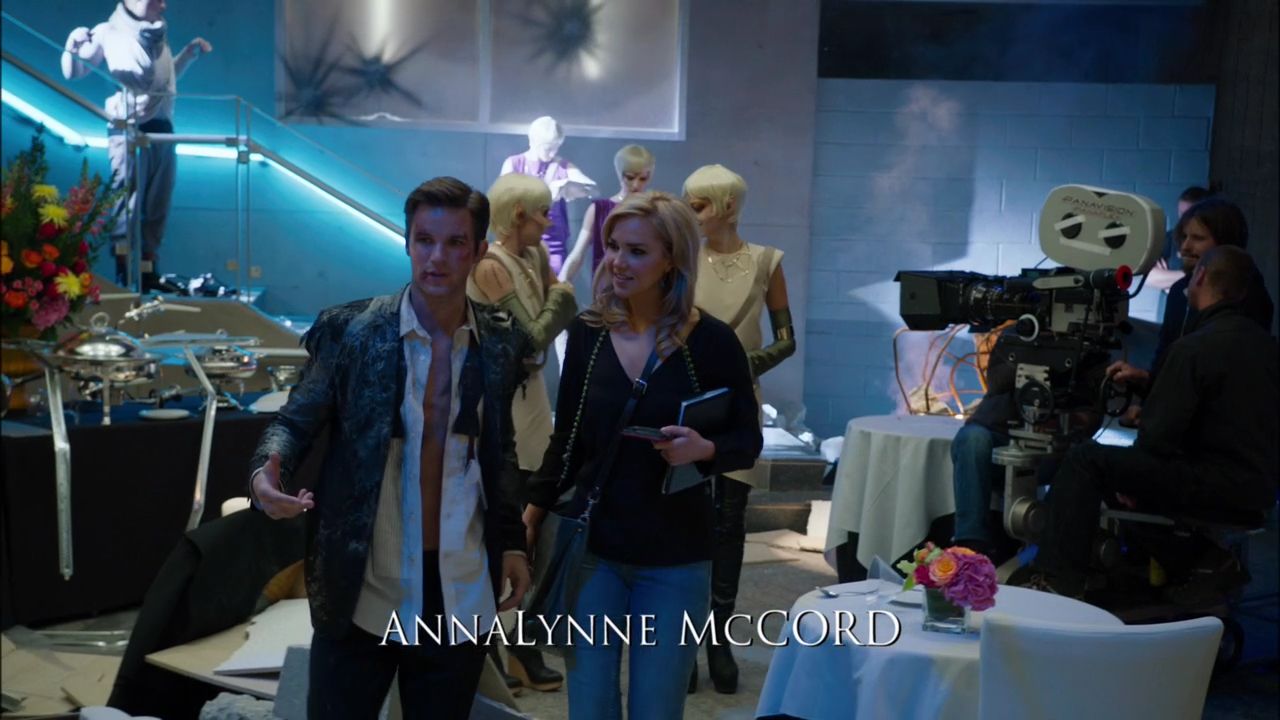 90210-S04E20-012.jpg