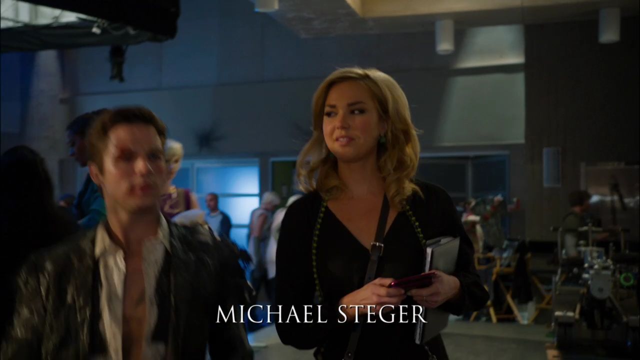 90210-S04E20-020.jpg