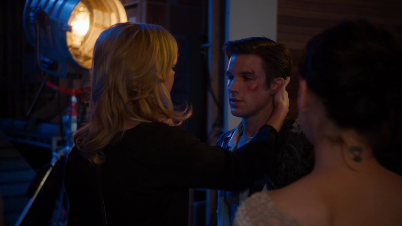 90210-S04E20-036.jpg