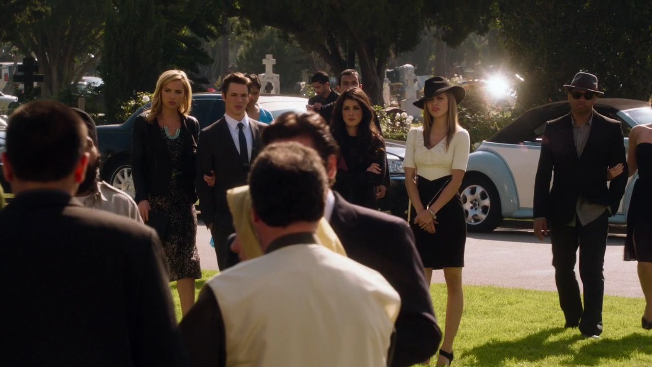 90210-S04E20-047.jpg