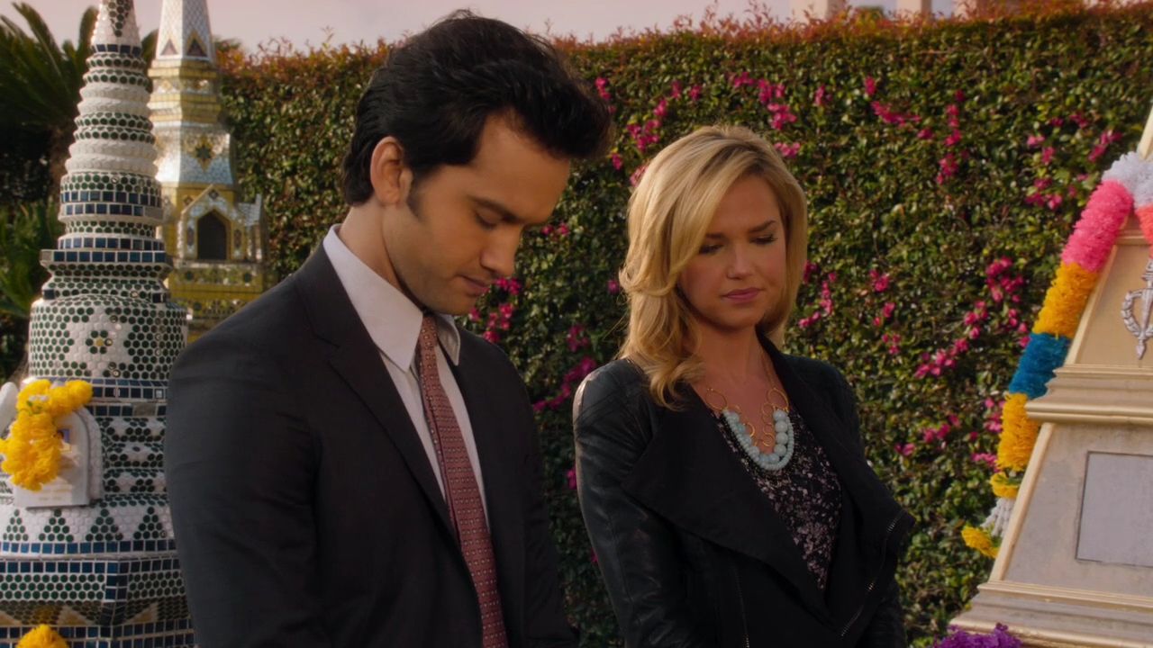 90210-S04E20-113.jpg