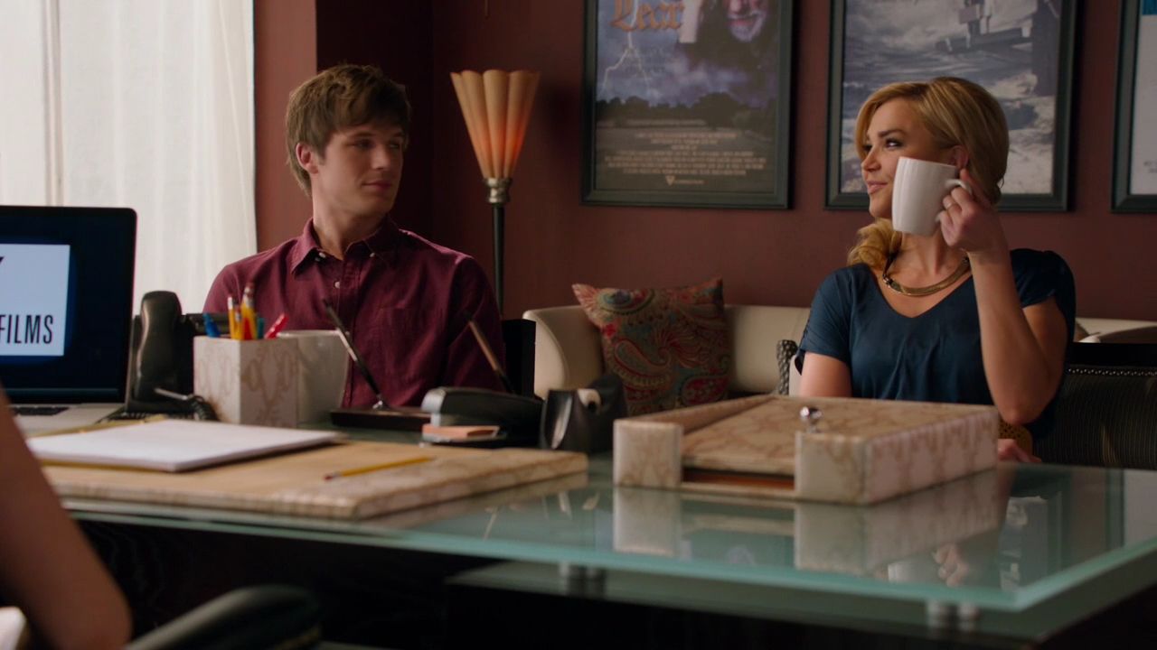 90210-S04E20-160.jpg