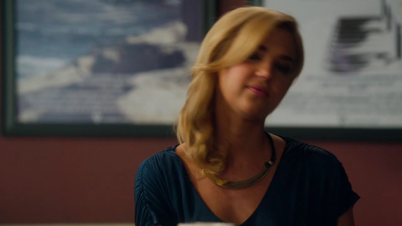 90210-S04E20-168.jpg