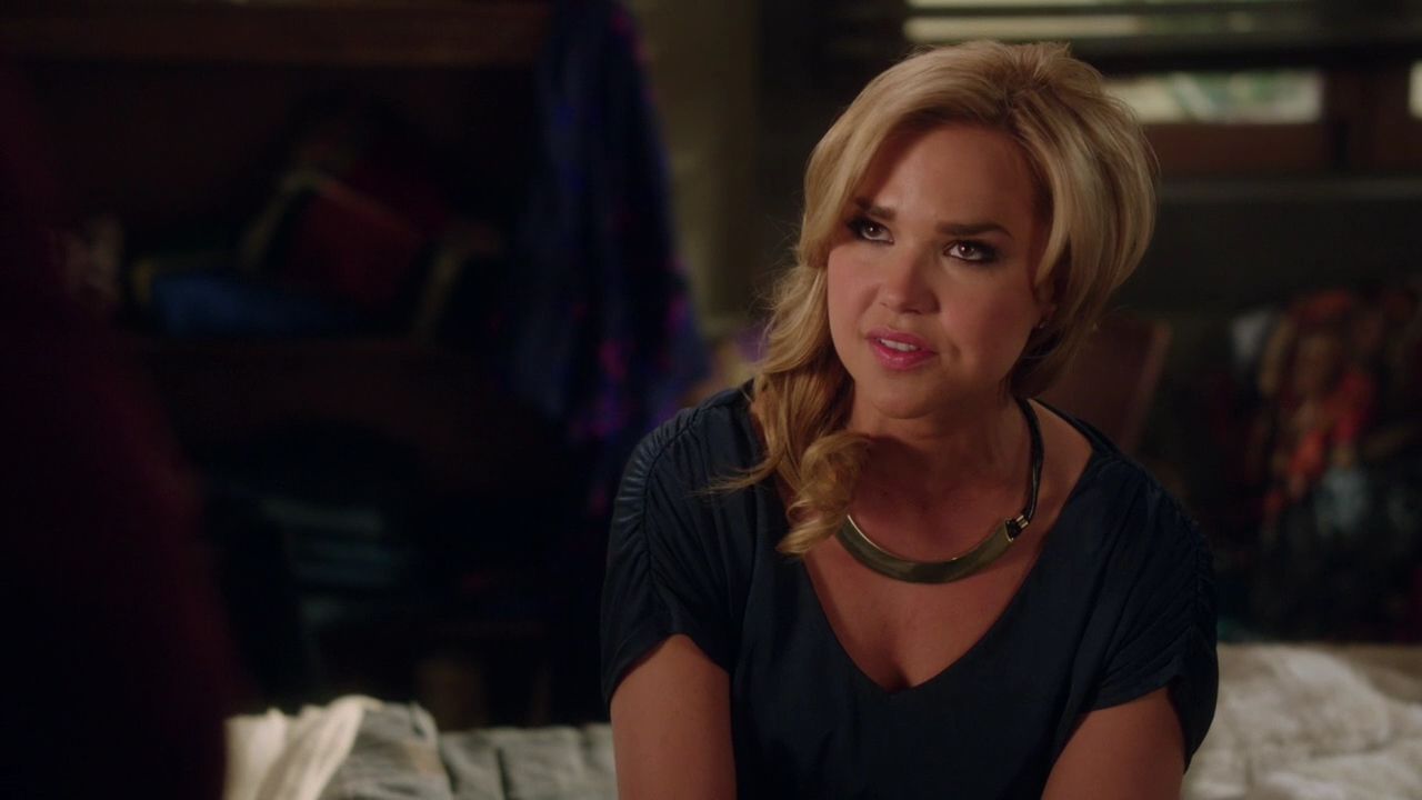 90210-S04E20-235.jpg