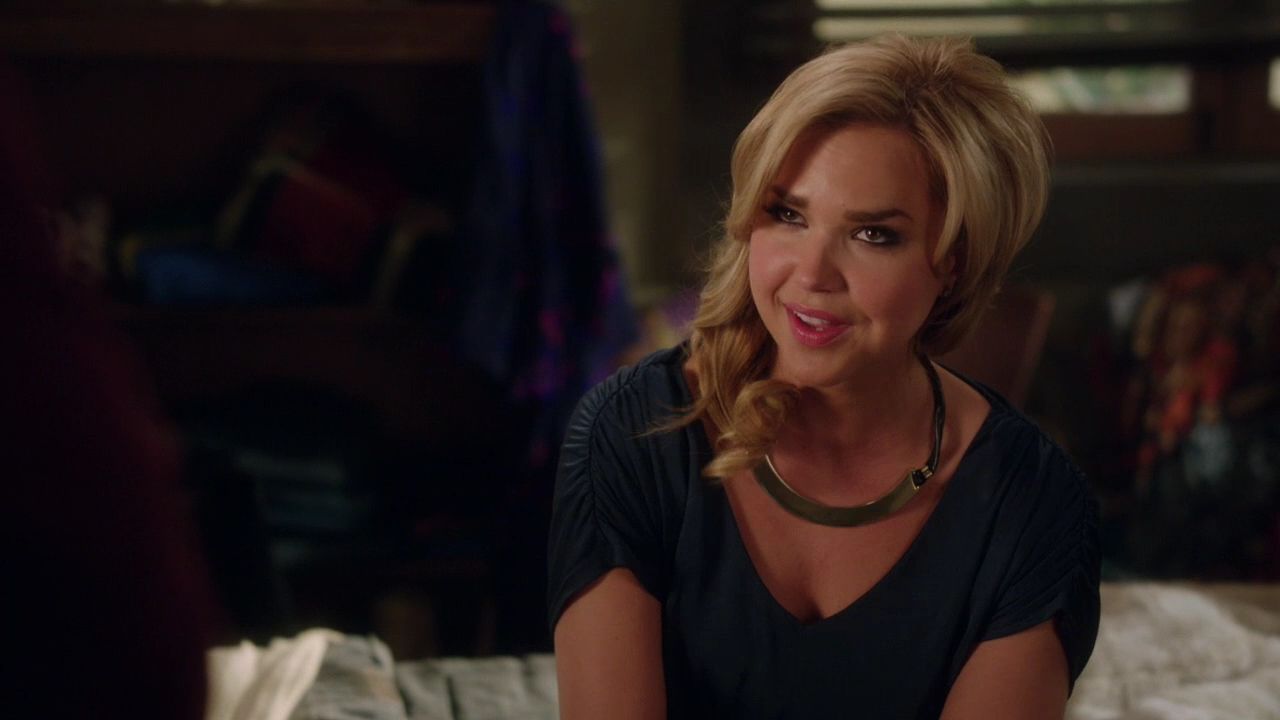 90210-S04E20-238.jpg