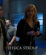 90210-S04E20-016.jpg