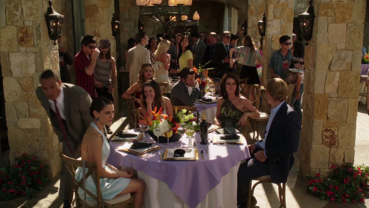 90210-S05E02-147.jpg
