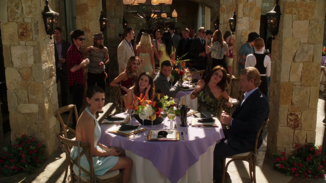 90210-S05E02-148.jpg