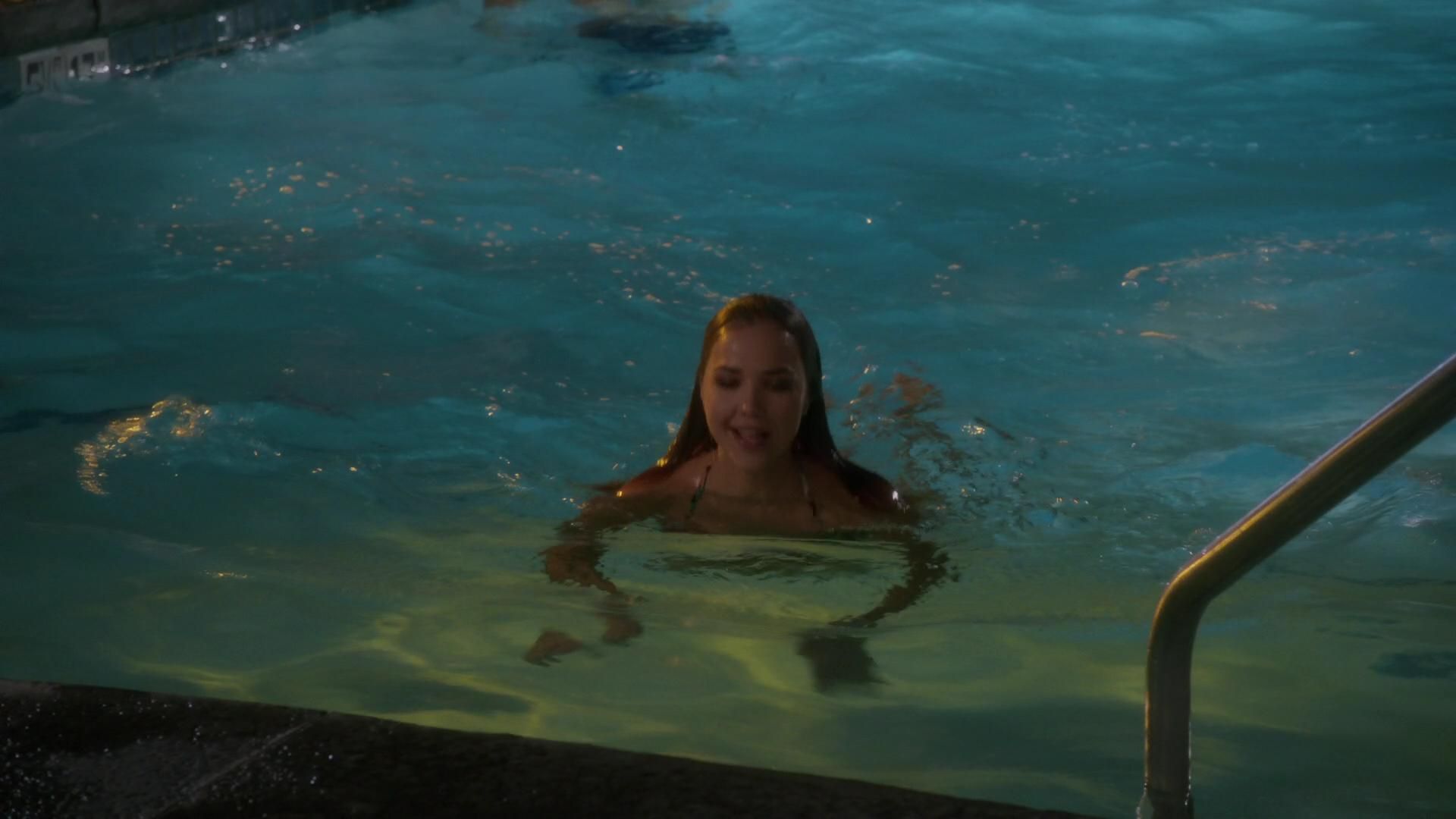 90210-S05E08-023.jpg