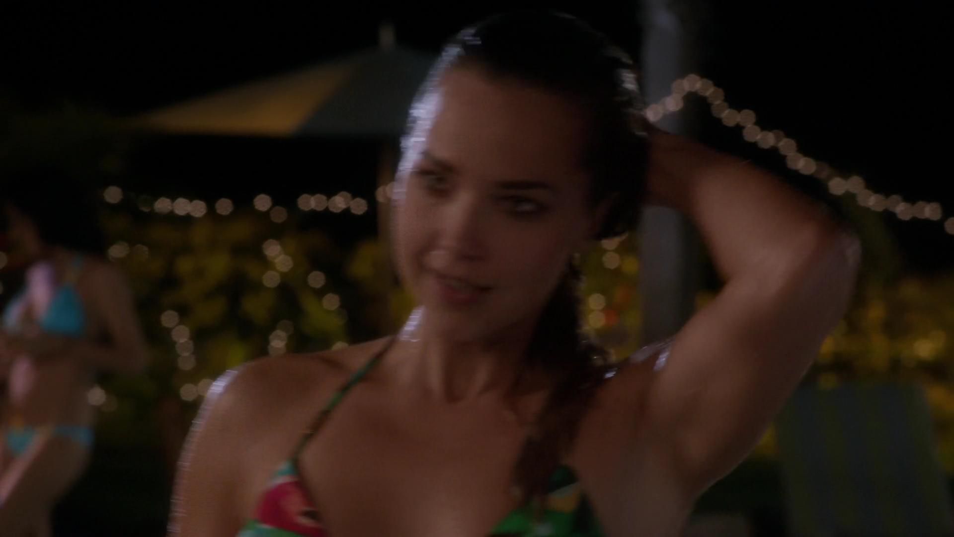 90210-S05E08-033.jpg