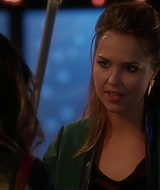 90210-S05E09-036.jpg