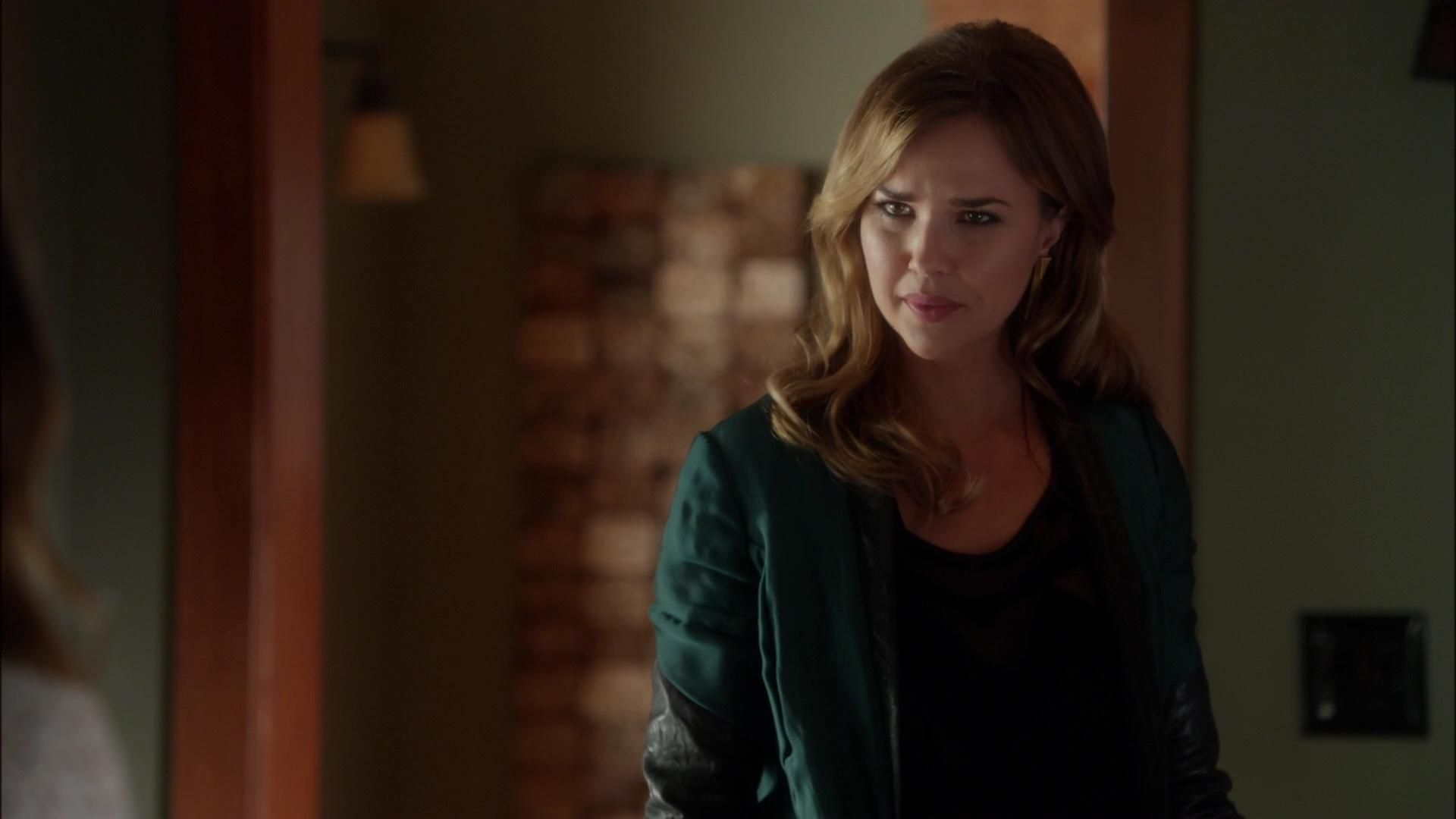 90210-S05E10-029.jpg