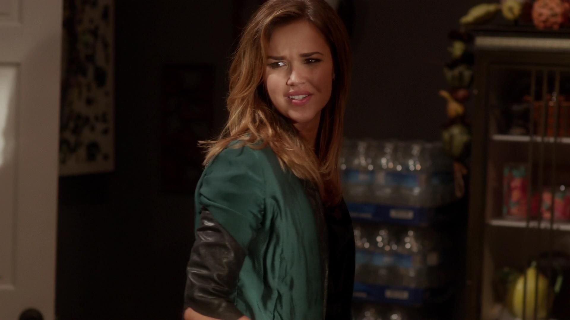 90210-S05E10-077.jpg