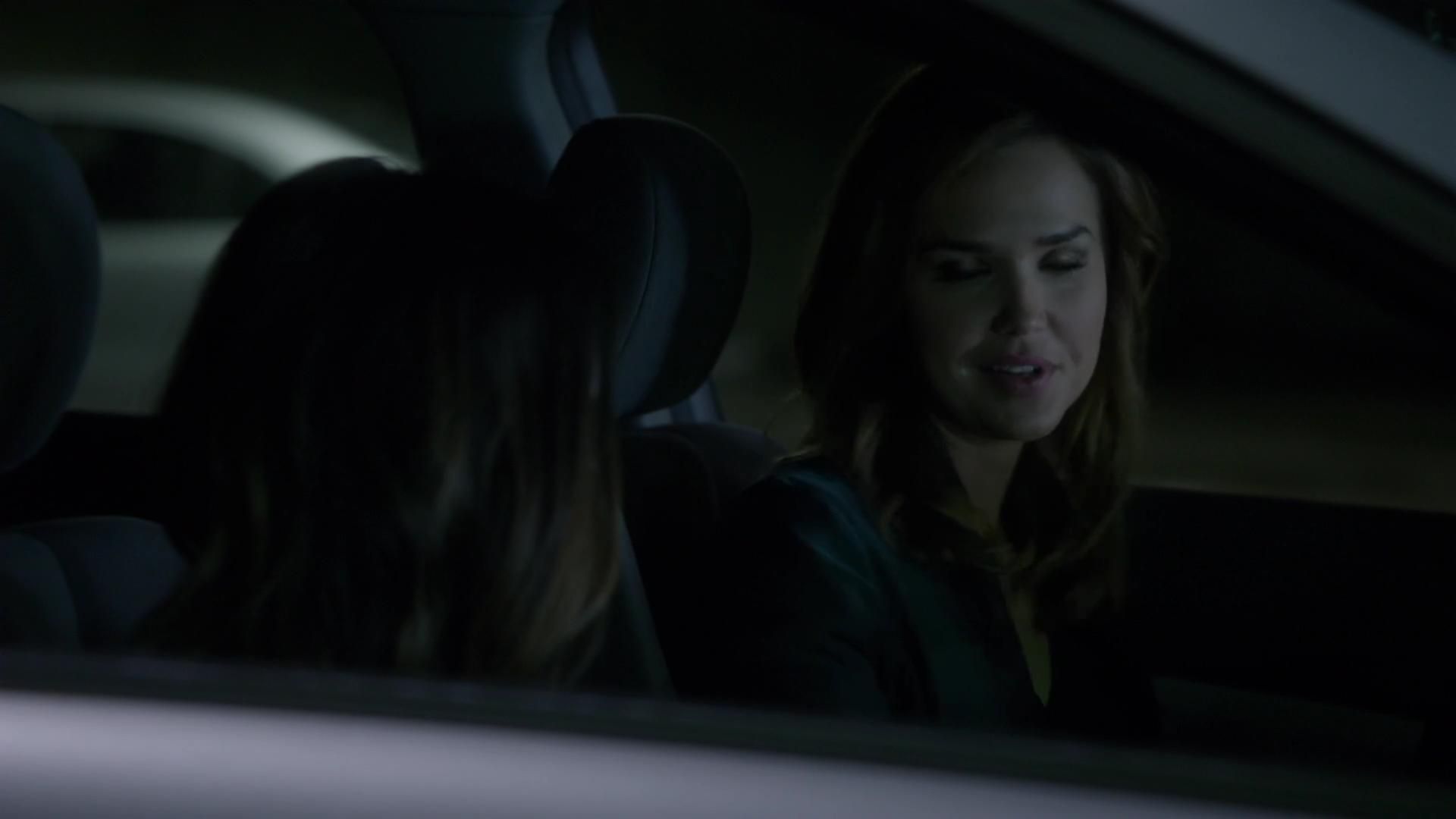 90210-S05E10-095.jpg
