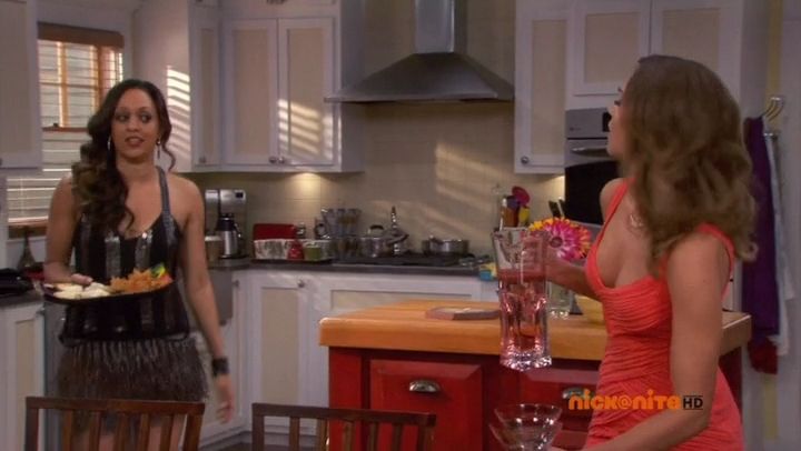 InstantMom-S01E01_19.jpg