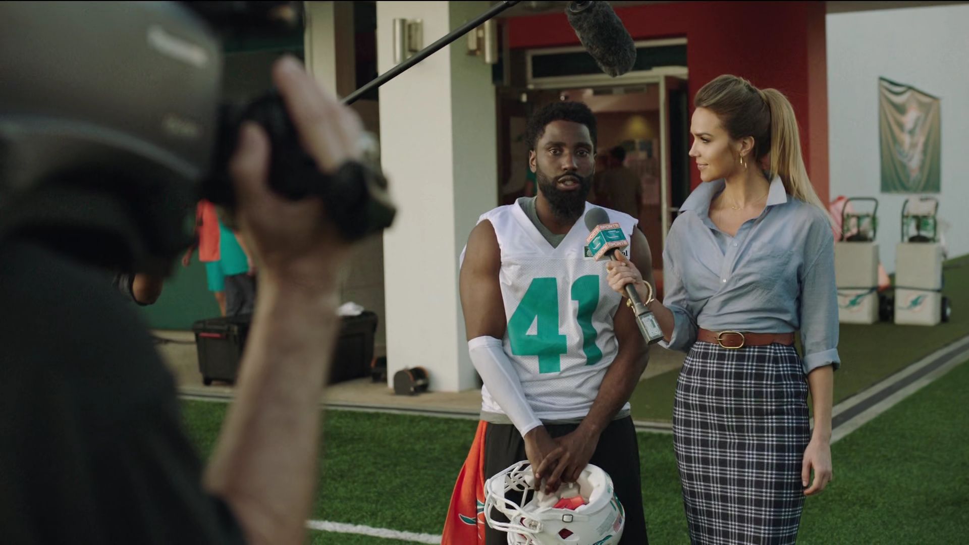 Ballers-S01E02-38.jpg