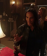 Filename=MidnightTexasS01E03-015.jpg
Filesize=135KiB
Dimensions=1920x1080
Date added=Mar 20, 2022 MidnightTexasS01E03-015.jpg