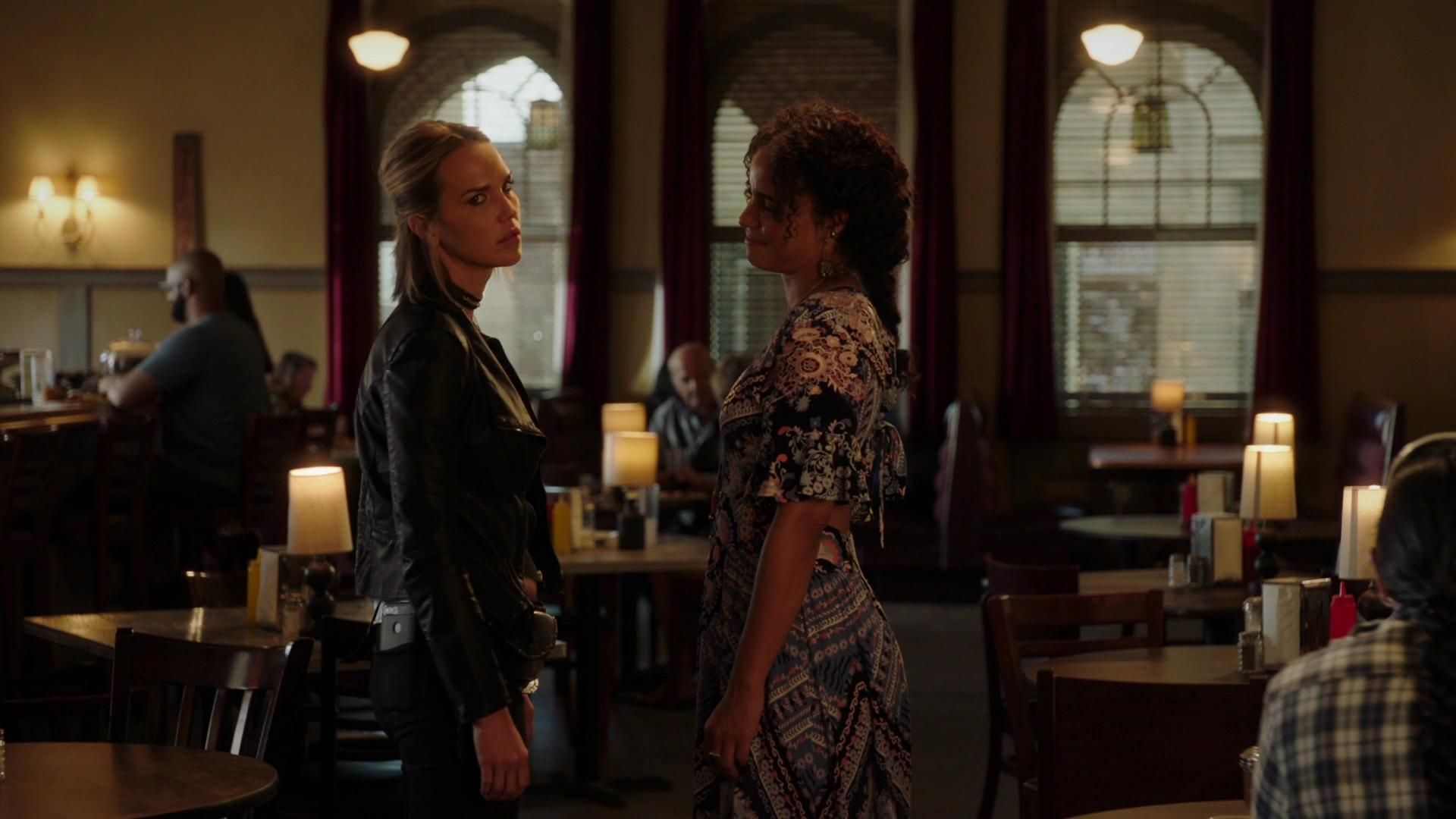 MidnightTexas-S02E04-385.jpg