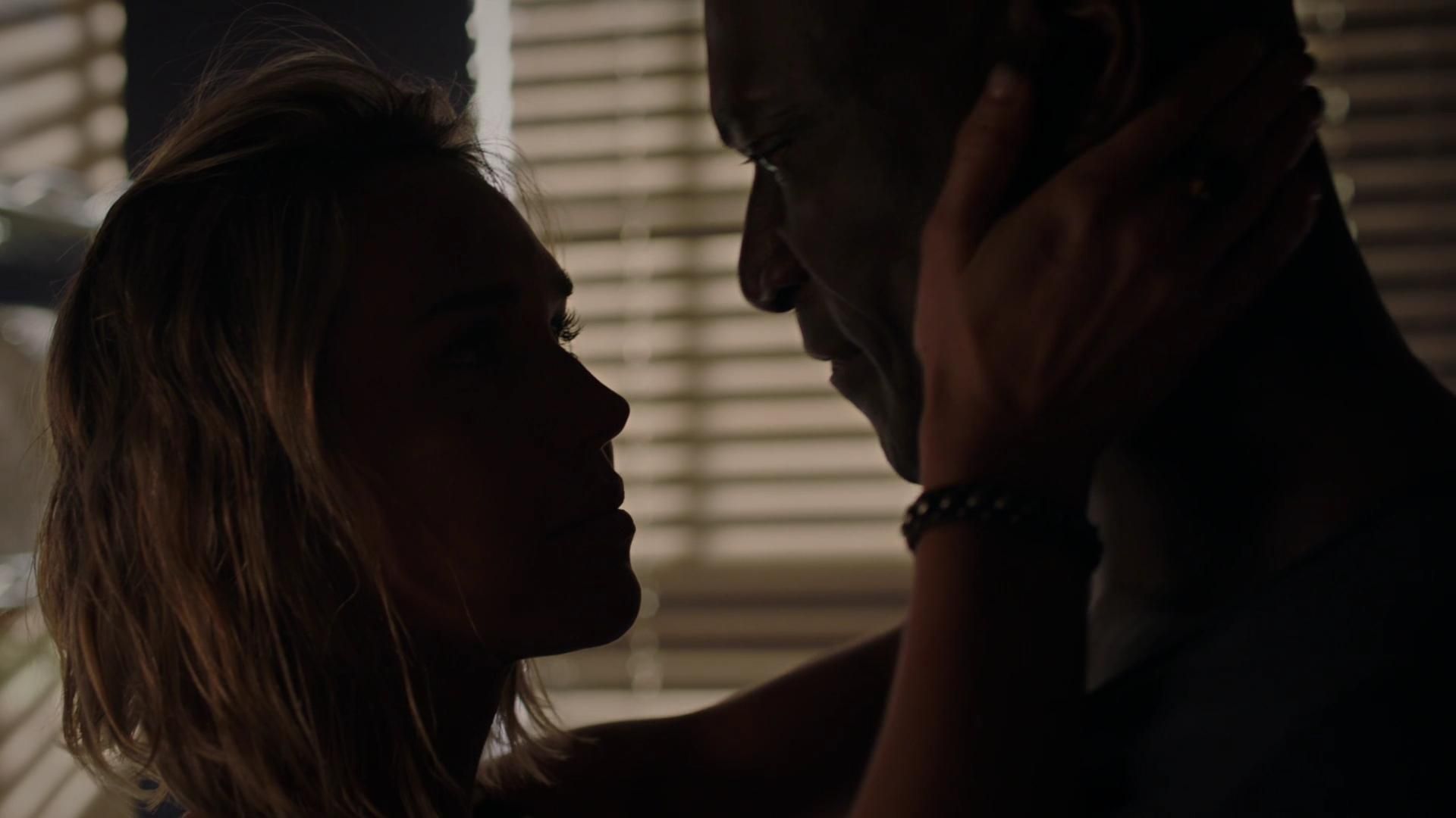 MidnightTexas-S02E09-136.jpg