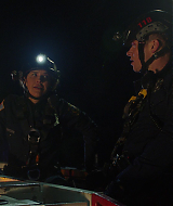 9-11-S05E11-074.jpg