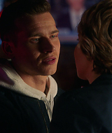 9-11-S05E11-158.jpg