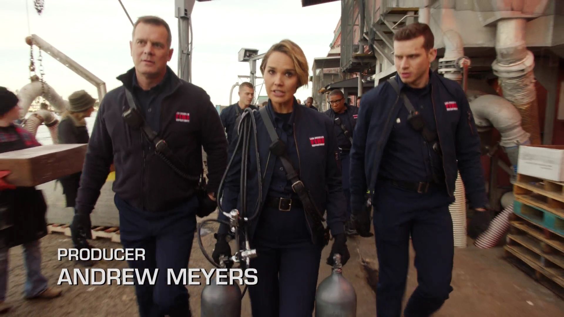 9-1-1-S05E13-028.jpg