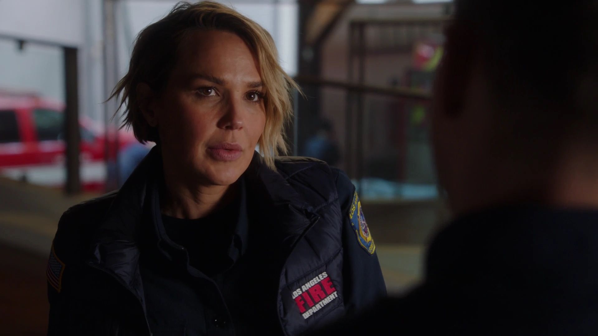 9-1-1-S05E14-192.jpg