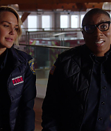 9-1-1-S05E14-187.jpg
