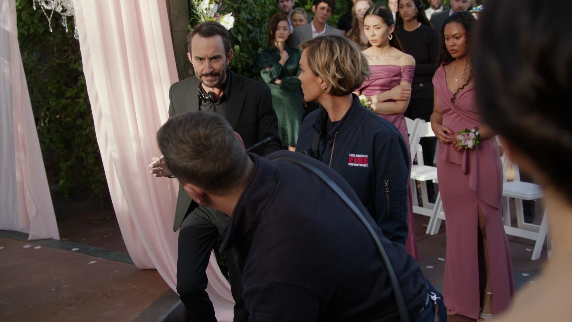 9-1-1-S05E15-035.jpg