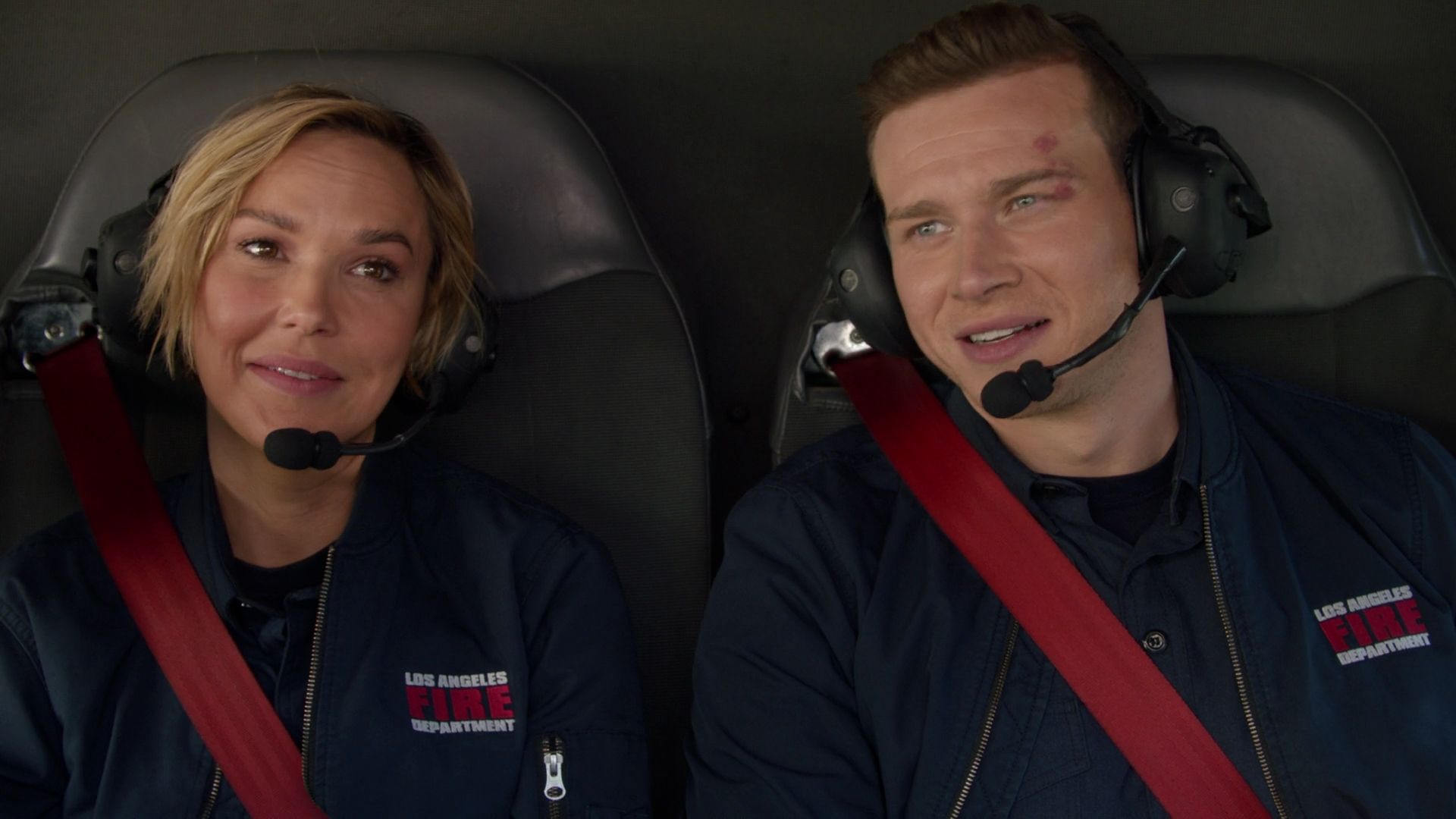 9-1-1-S05E15-052.jpg