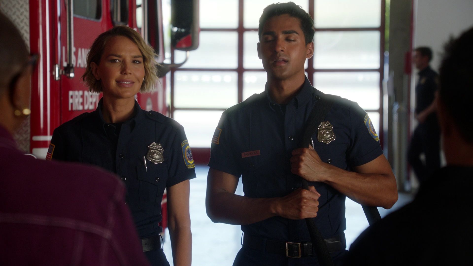 9-1-1-S05E17-010.jpg