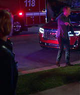 9-1-1-S05E17-028.jpg