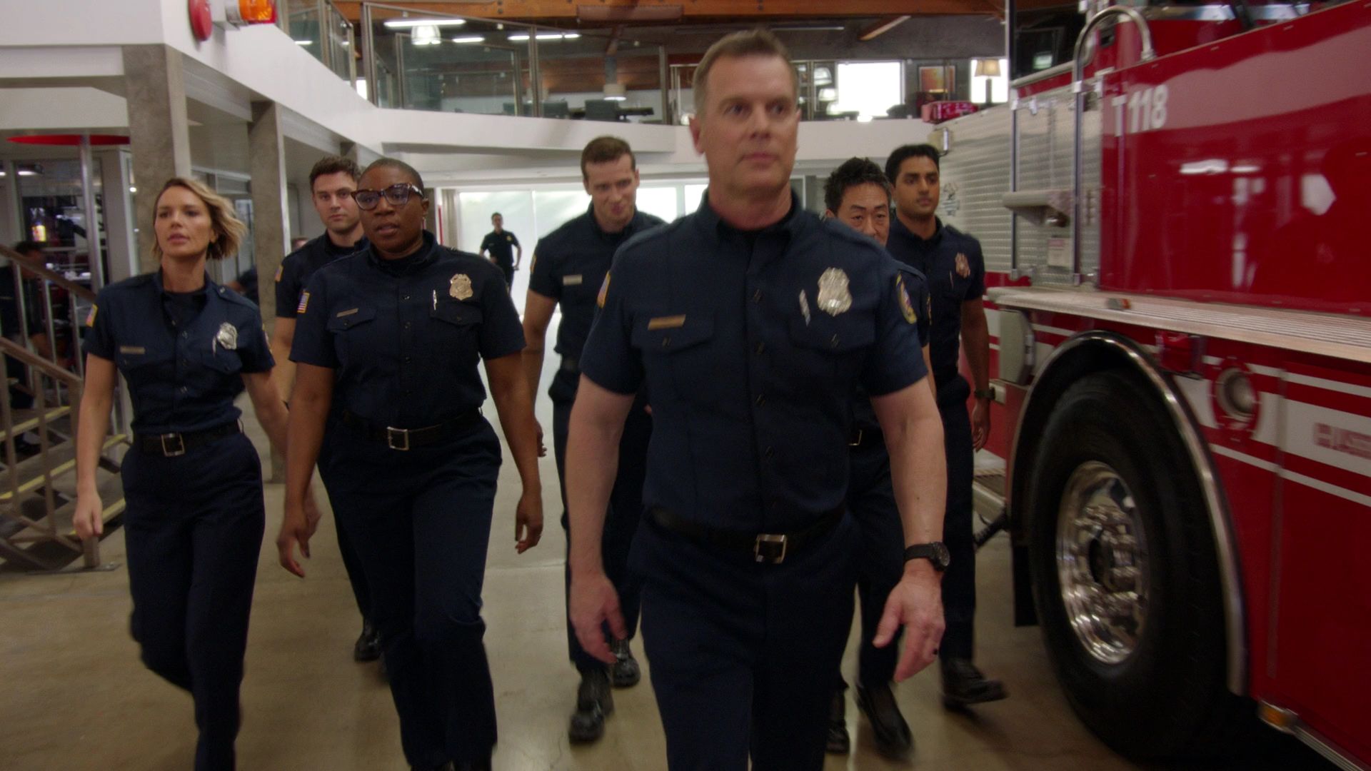9-1-1-S05E18-062.jpg